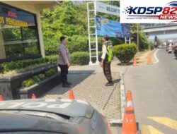Pelihara Sinergi,Polsek Telukjambe Sambangi Mitra Keamanan Kawasan Industri KIIC Di Pos Semeru
