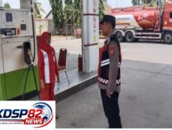 Kunjungi SPBU Gempol Patroli Prekat Polsek Banyusari Di Siang Hari
