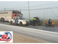 Kecelakaan Tunggal Di Karawang Barat,Truk Trailer Terguling Akibat Jalan Bergelombang