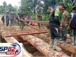 Kejar Target Tepat Waktu,Satgas TMMD Ke-129 Kodim 1206/Putussibau Percepat Pembangunan Jembatan